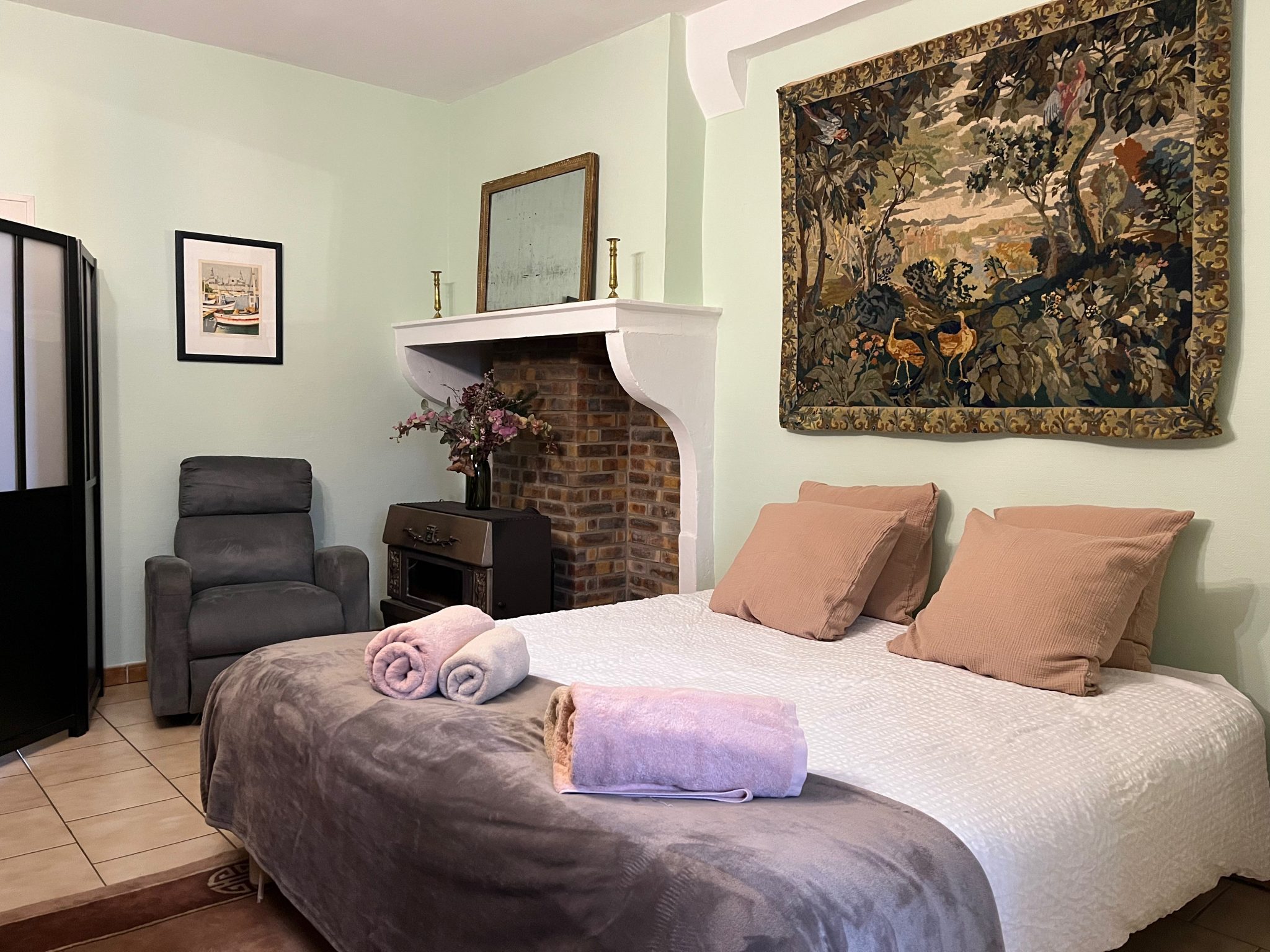 Lire la suite à propos de l’article Appartement Madeleine